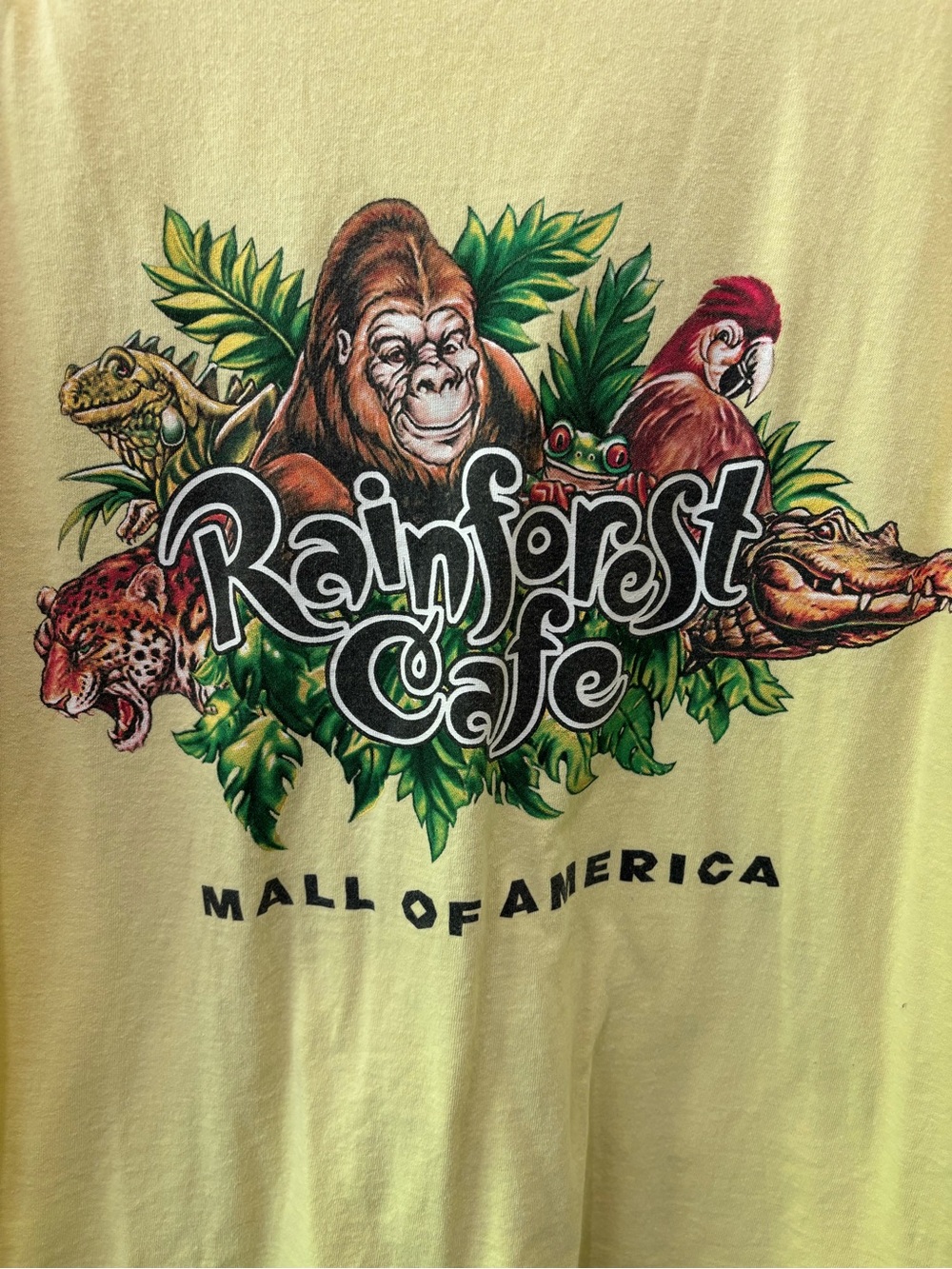 Rainforest Cafe Mall of America Graphic Tee Yellow Souvenir Unisex T Shirt